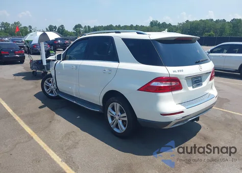 2013 Mercedes-Benz Ml 350 350 z USA, uszkodzony, nr VIN 4JGDA5JB4DA128944